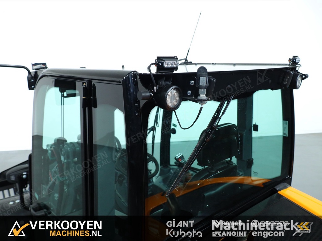 2025 Giant G5000 VK9831