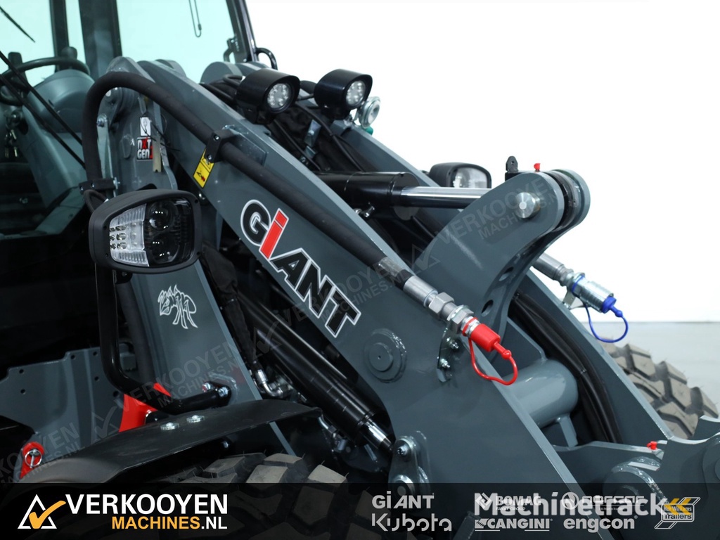 2025 Giant G5000 VK9831