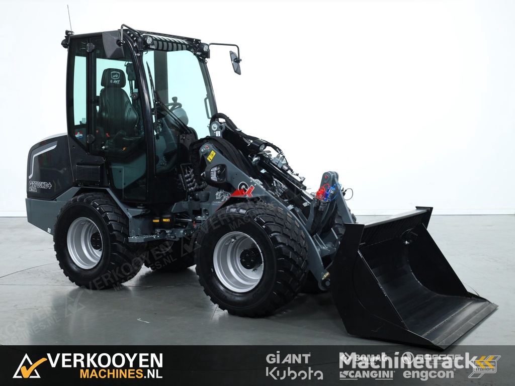 2025 Giant G2700 X-tra HD+ (Cabine) VK10166