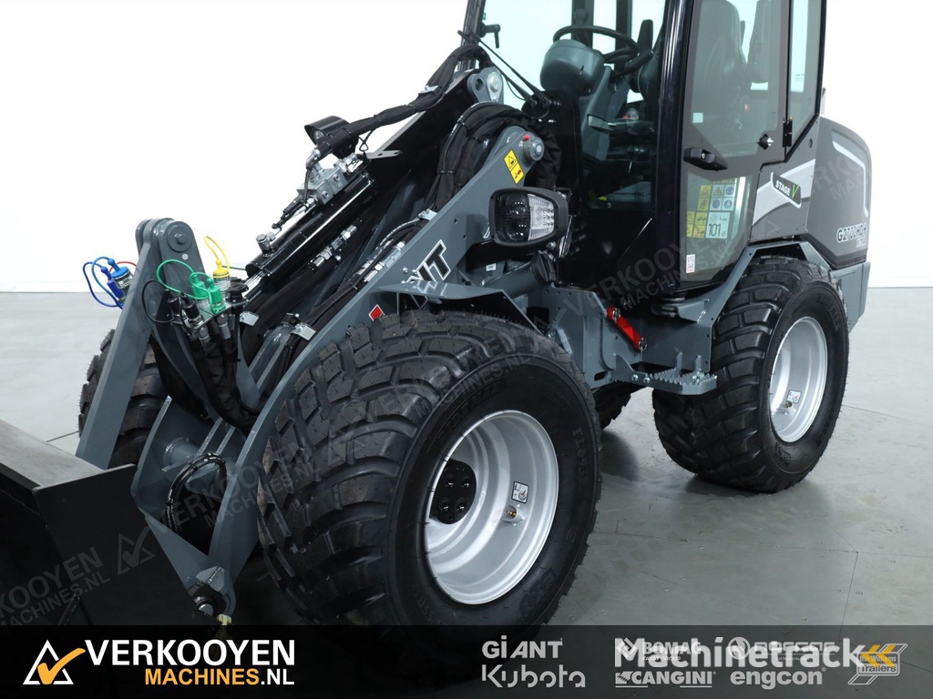 2025 Giant G2700 X-tra HD+ (Cabine) VK10166