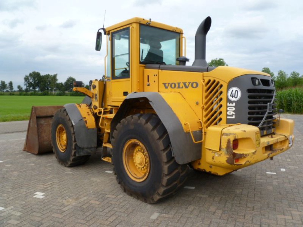 Volvo L90E