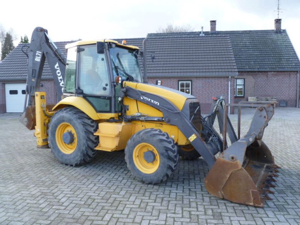 Volvo BL71