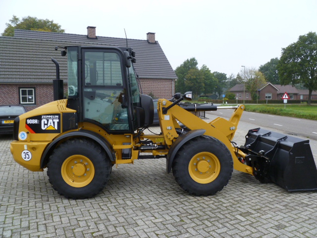 Caterpillar 908H-2