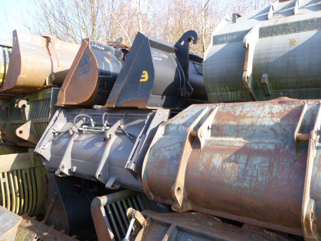 Dichte / Puin bakken 4x1 / Zijkiep / hoogkiep bakken