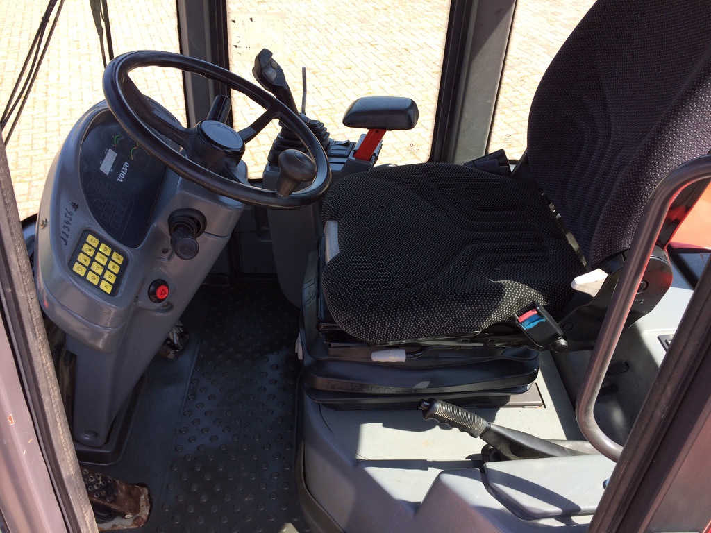 Volvo L30B-Z/X Pro 2011