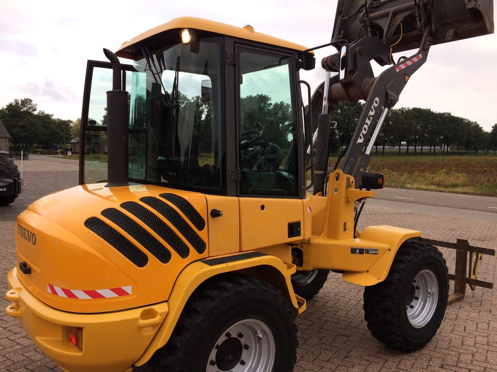 Volvo L30B-Z/X Pro 2011