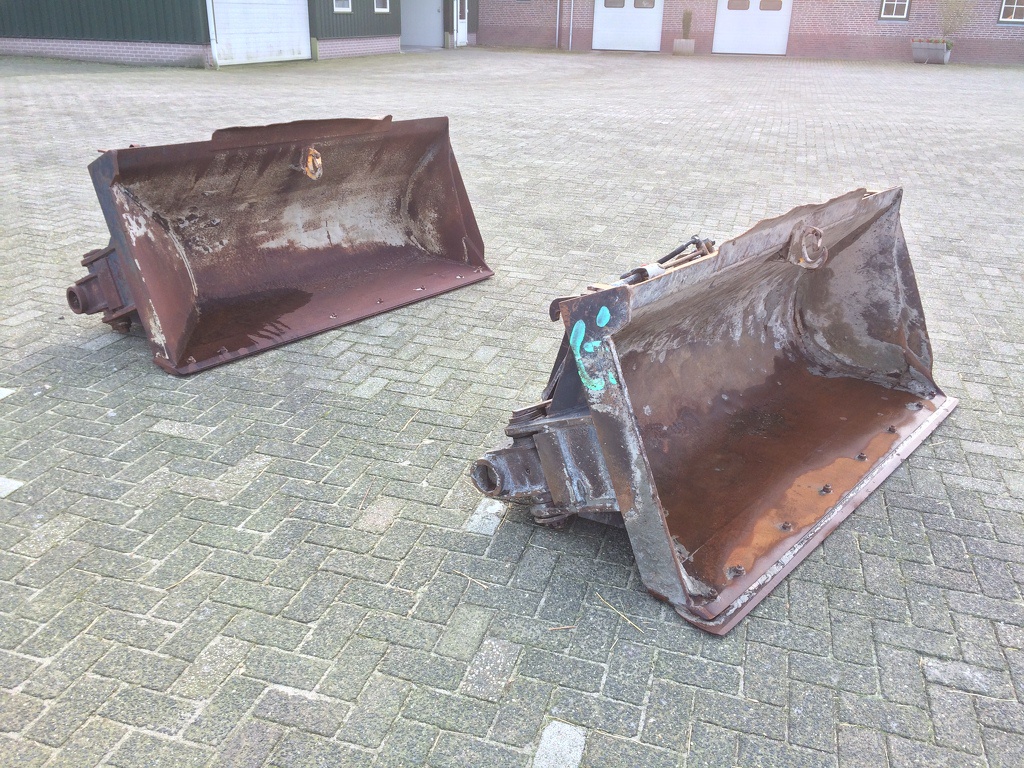 Zijkiep baken - Sidetip buckets