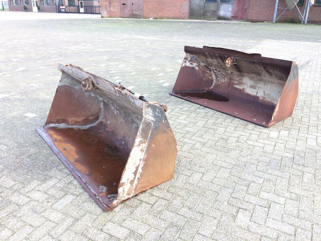 Zijkiep baken - Sidetip buckets