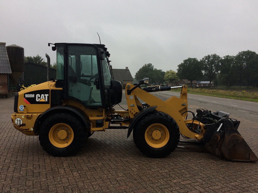 Caterpillar 908M 2016