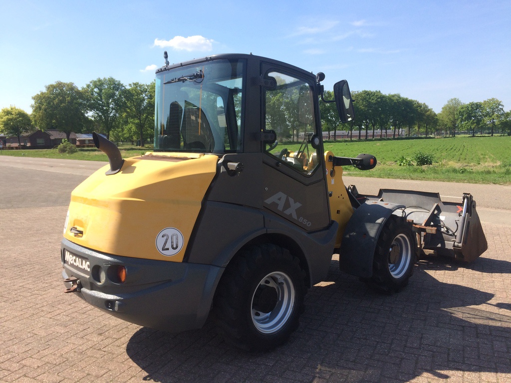 Mecalac AX850 2018