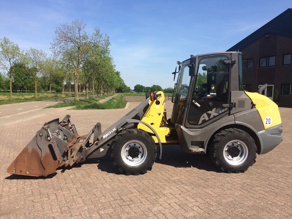 Mecalac AX850 2018