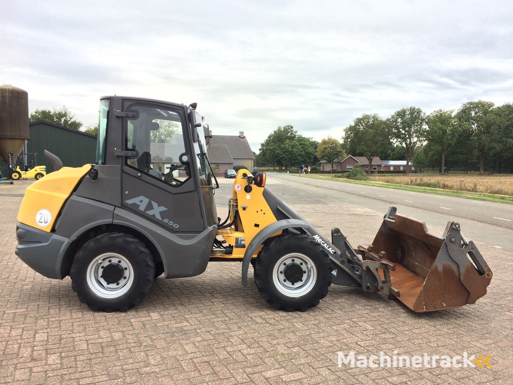 Mecalac AX850 2018