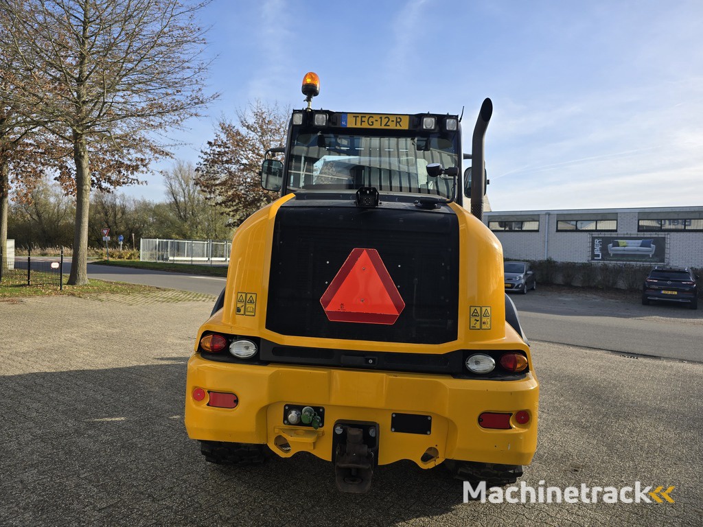 JCB TM 420 T4F