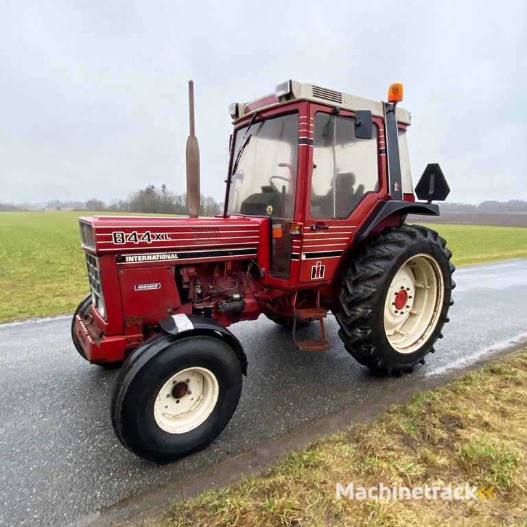 IH 844 XL
