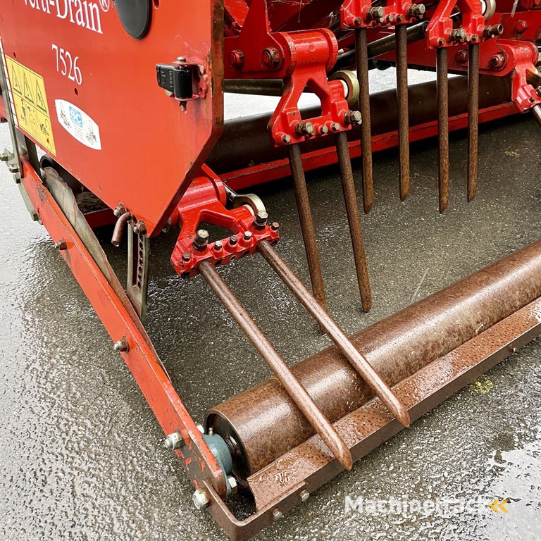 Verti-Drain VD 7526