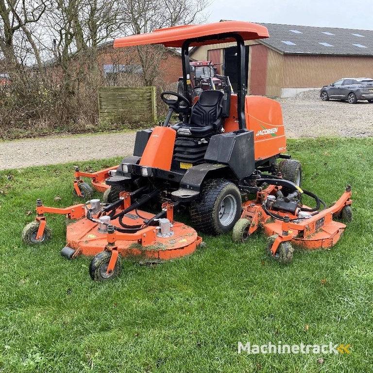 Jacobsen R311T 4WD