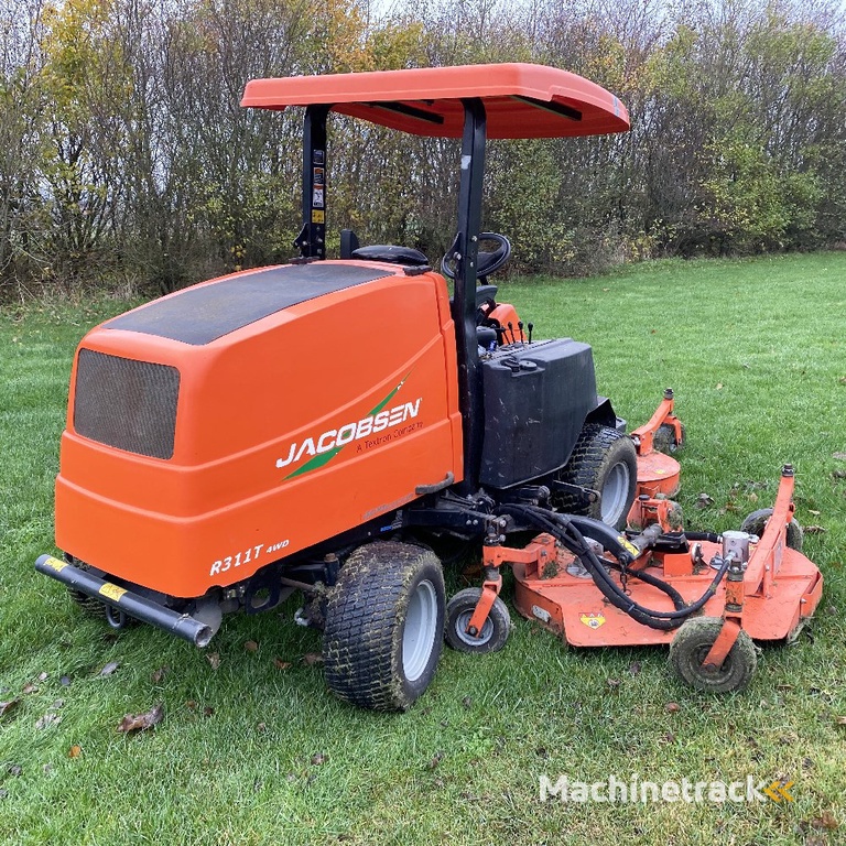 Jacobsen R311T 4WD