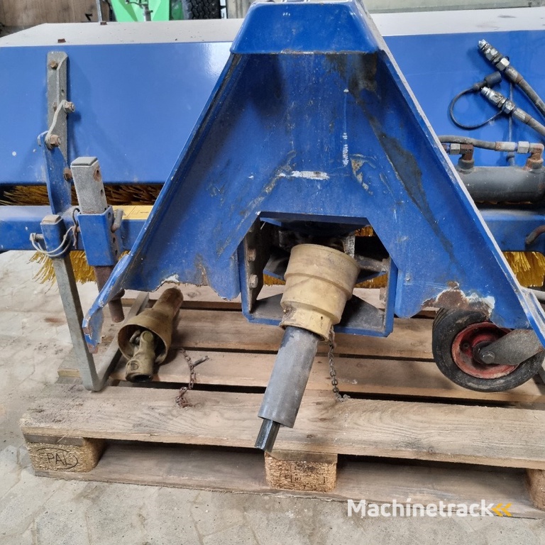 Nesbo FM1350-6 med A ophæng