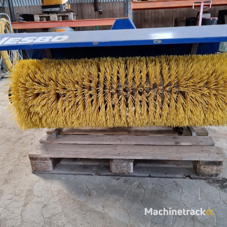 Nesbo FM1350-6 med A ophæng