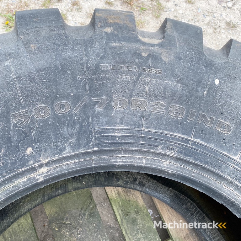 Goodyear 500/70R 28