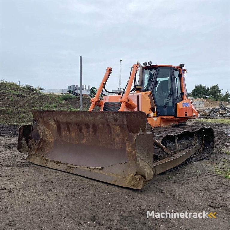 Fiat-Kobelco D180 LGP