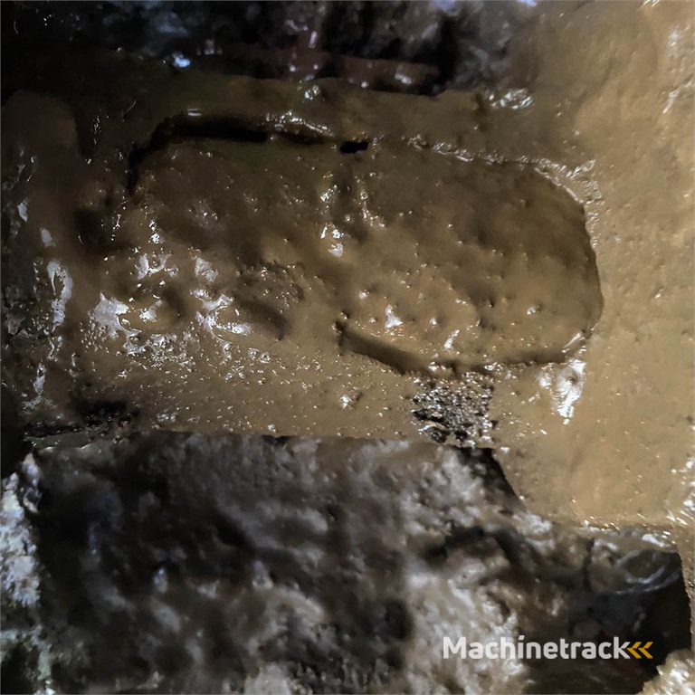 Fiat-Kobelco D180 LGP