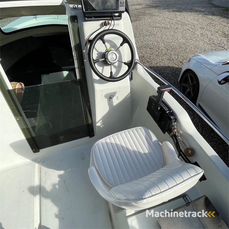 MB Sealine 500 Cabin S71