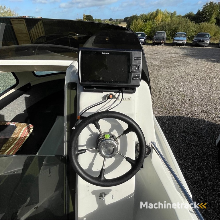 MB Sealine 500 Cabin S71