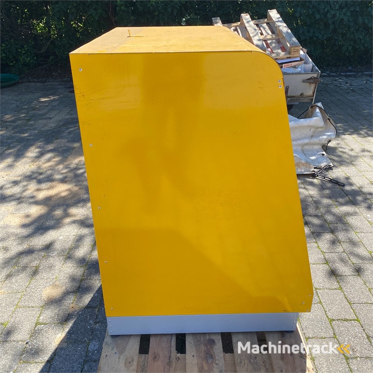 ABC Stålskab med låsemulighed