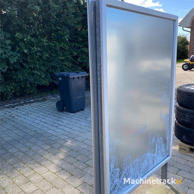 ABC Plakat holder m. beton fod