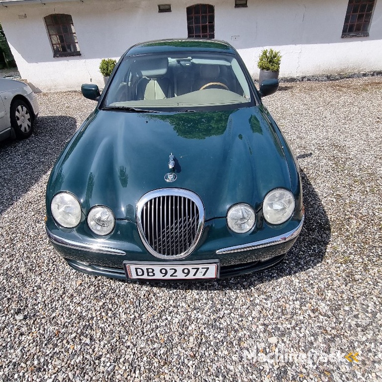 Jaguar S-type
