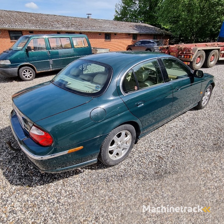 Jaguar S-type