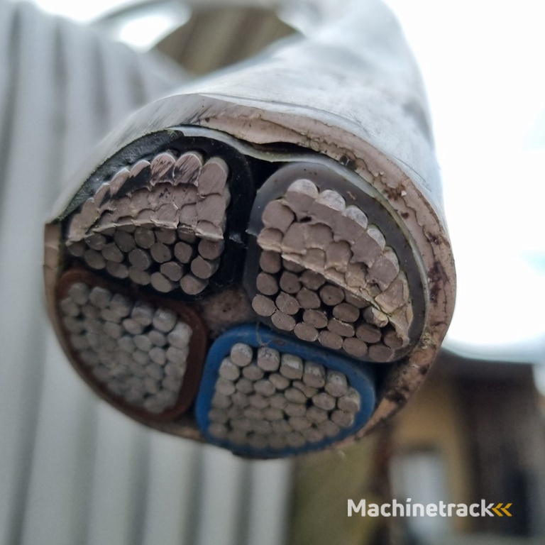 Alu-flex 4 x 240 mm2 Al-S 0,6/1 kv