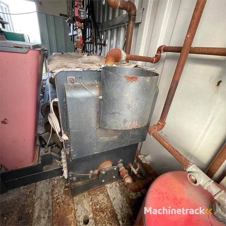 ABC 20 fods container med oliefyr og pillefyr