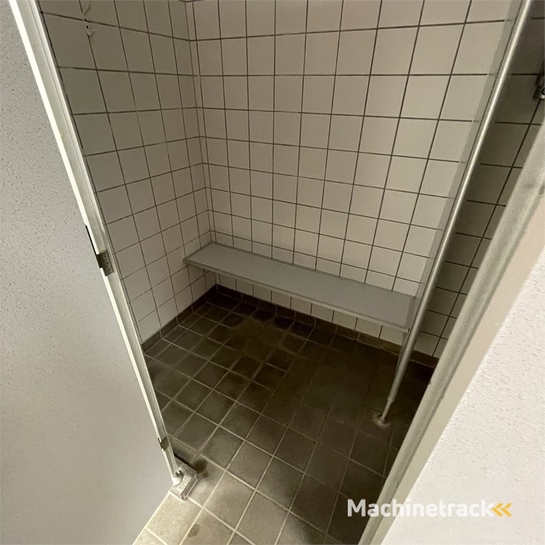 ABC Afskærmningsvæg til 3 bruserrum