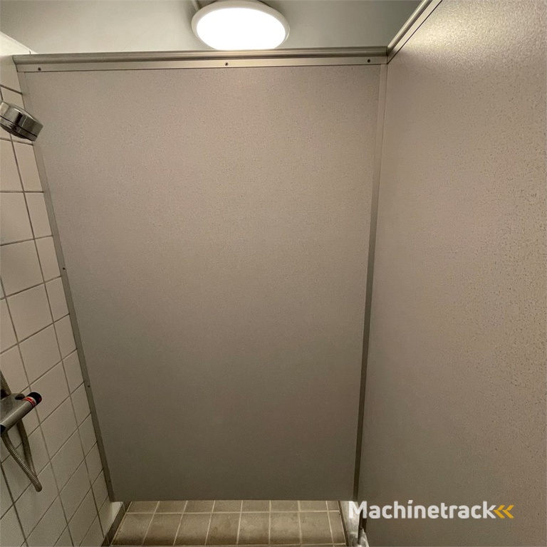 ABC Afskærmningsvæg til 3 bruserrum