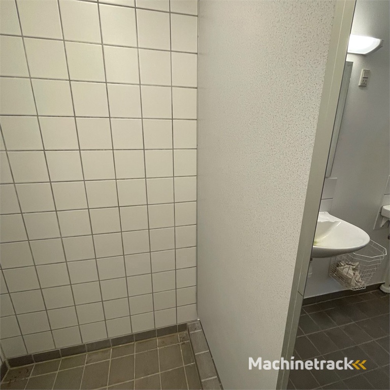 ABC Afskærmningsvæg til 3 bruserrum