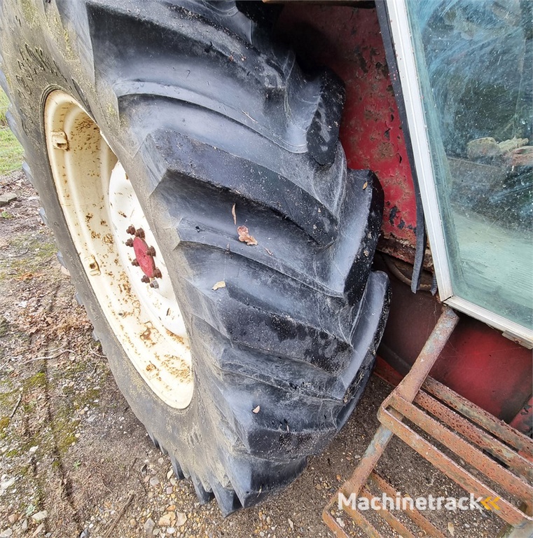 International IH 684
