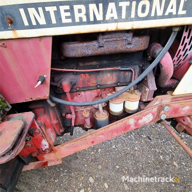 International IH 684