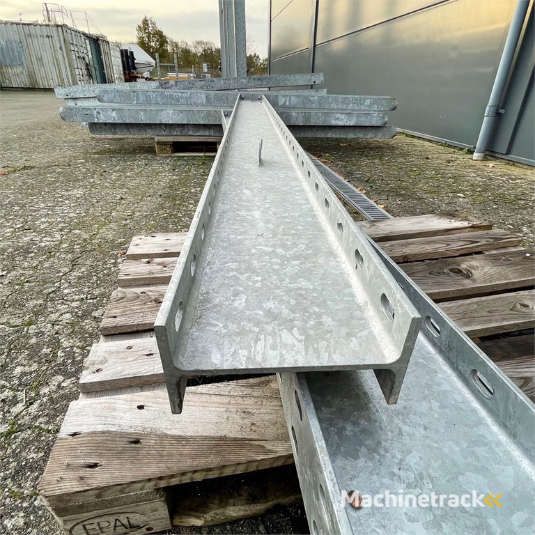 ABC Kraftig grenreol (måske Reolux)