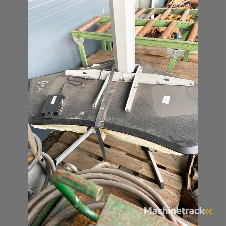 ABC Kraftig grenreol (måske Reolux)