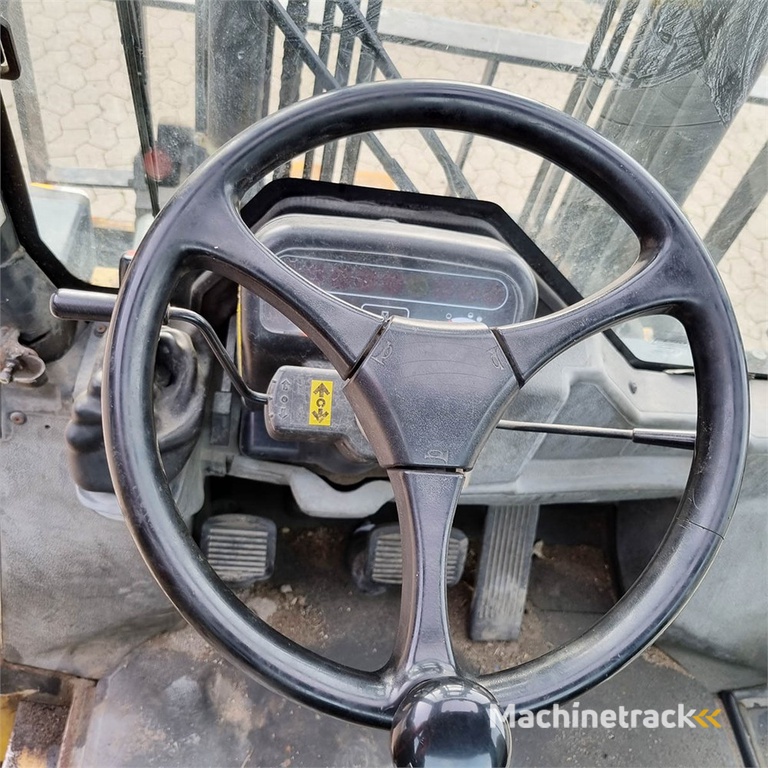 Caterpillar DP 40 K - 2