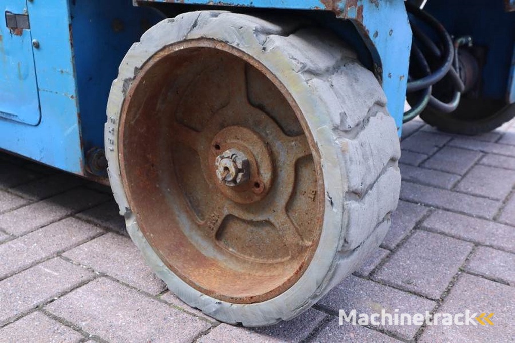 Genie GS4047 Electric, 14m Working Height, 350kg Capacit