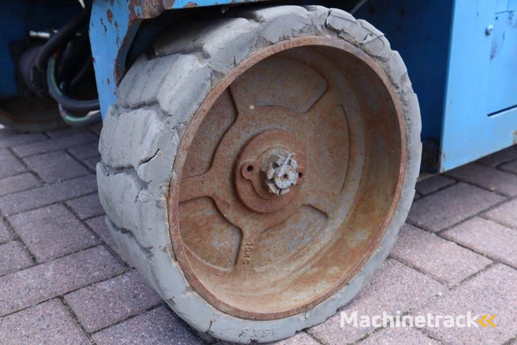 Genie GS4047 Electric, 14m Working Height, 350kg Capacit