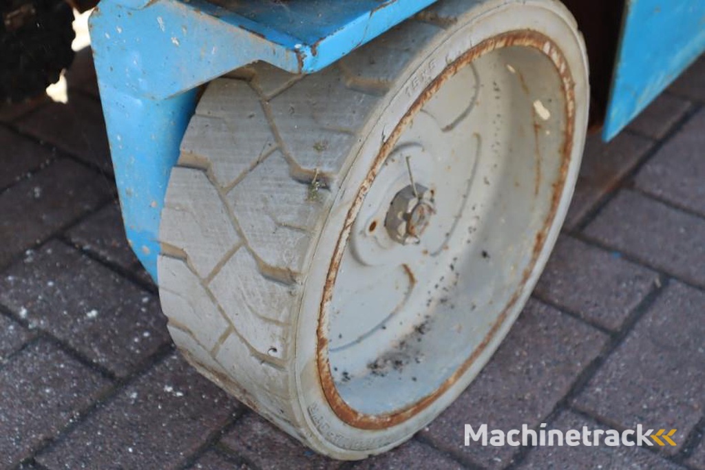 Genie GS2632 Electric, Working Height 10m, 227kg Capacit