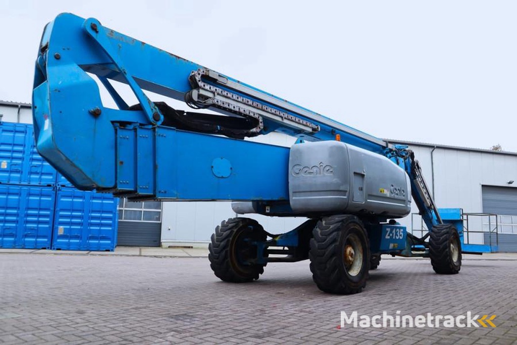 Genie Z135/70 Diesel, 4x4x4 Drive, 43m Lifting Height, 2