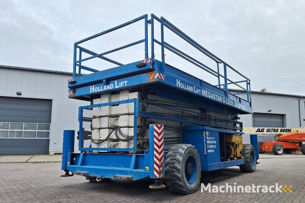 Holland Lift Megastar G320DL30 4WDS/N Diesel, 4x4x4 Drive, 34m