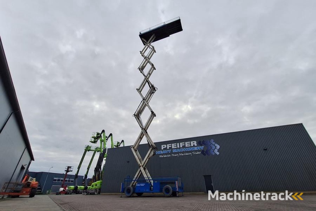 Holland Lift Megastar G320DL30 4WDS/N Diesel, 4x4x4 Drive, 34m