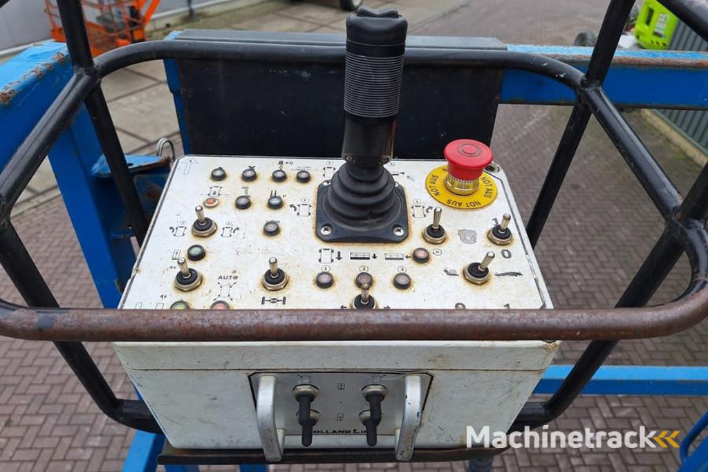 Holland Lift Megastar G320DL30 4WDS/N Diesel, 4x4x4 Drive, 34m