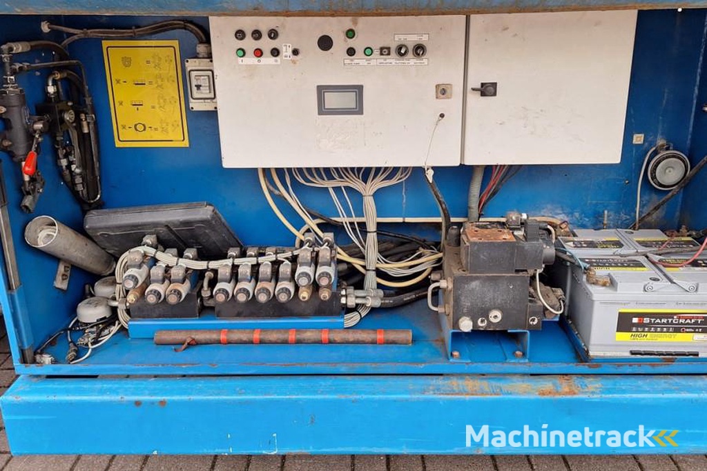 Holland Lift Megastar G320DL30 4WDS/N Diesel, 4x4x4 Drive, 34m